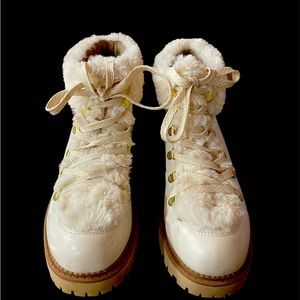 Cream/Beige ankle winter boots, used once, size 7.5 without box, in great shape!